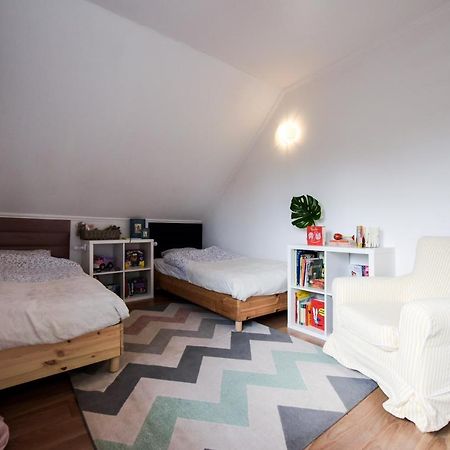 Spacious 3 Bedroom Family Oasis With Sauna, 20 Min From Warsaw Пясечно Екстериор снимка