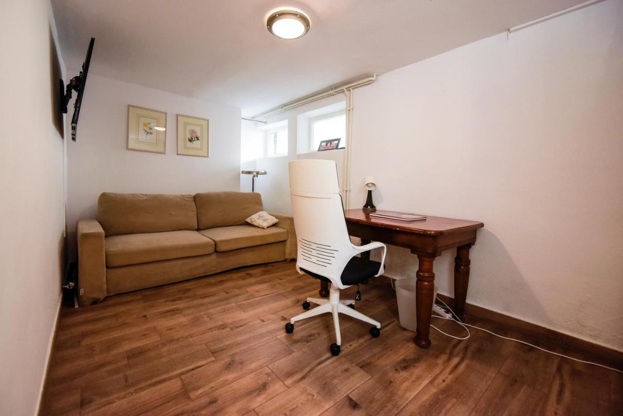 Spacious 3 Bedroom Family Oasis With Sauna, 20 Min From Warsaw Пясечно Екстериор снимка