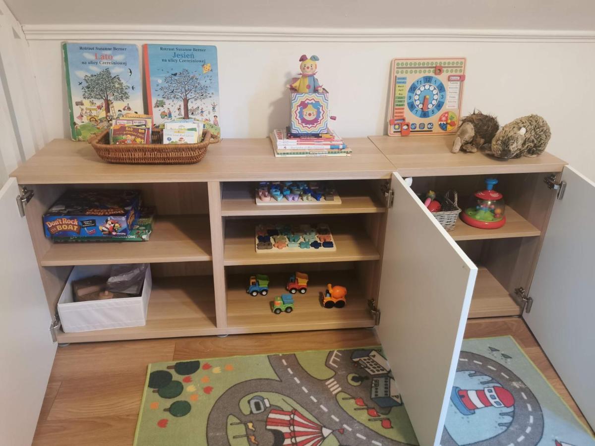 Spacious 3 Bedroom Family Oasis With Sauna, 20 Min From Warsaw Пясечно Екстериор снимка
